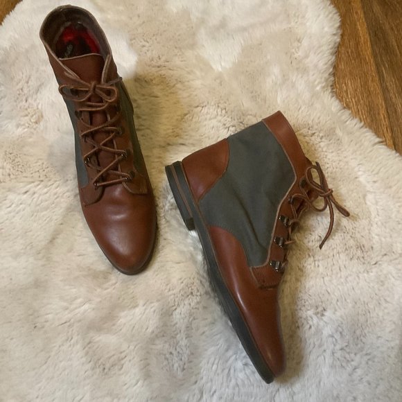 Dexter Shoes - Vintage Dexter Two Tone Leather and Canvas Ankle Boots made in USA Womens 8.5